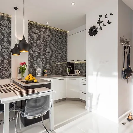 Athome Apartment *